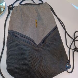 UPS gray and black mesh Sports Pack